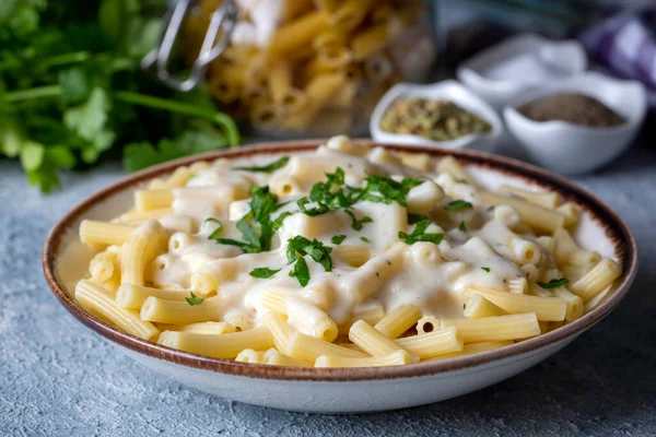 Deliciosos Platos Pasta Salsa Queso Nombre Turco Peynirli Makarna —  Fotos de Stock