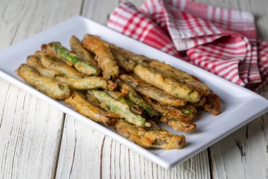 Turkish foods; Crispy baked green beans, fried beans (Turkish name; kizarmis yesil fasulye)
