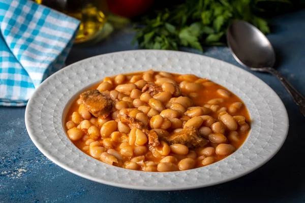 Türk yemekleri; kuru fasulye (kuru fasulye))