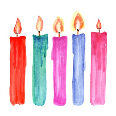 Bayram tasarımı için renkli mumlar, beyaz arkaplanda izole edilmiş yanan mumlarla suluboya çizimleri.