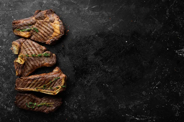 Różnorodność Grilla Czarny Angus Prime Steki Mięsne Bone Striploin Żeberka — Zdjęcie stockowe