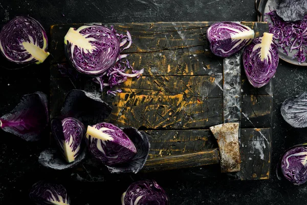 Vegetables Fresh Purple Cabbage Black Stone Retro Table Top View — Stock Photo, Image