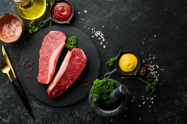 Carne Mármore Fresco Crua Black Angus Steak Ribeye Fundo Escuro — Fotografia de Stock