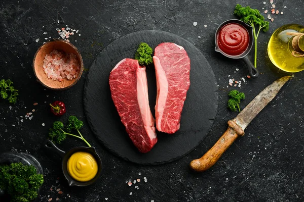 Raw Fresh Marble Meat Black Angus Steak Ribeye Dark Background — 图库照片
