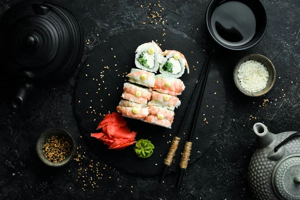 Delicious Sushi Rolls Shrimp Philadelphia Cheese Traditional Japanese Food Black — Foto Stock