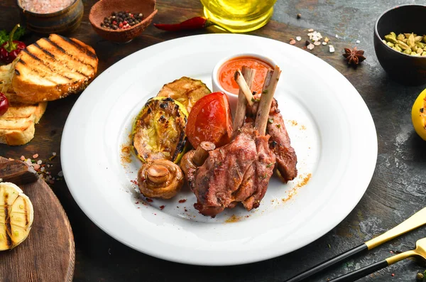 Baked Lamb Ribs Vegetables Plate Top View — Stock Photo, Image