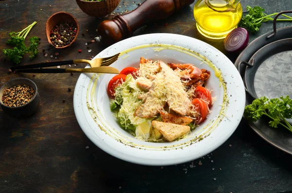Caesar Salat Mit Huhn Und Speck Ansicht Von Oben Auf — Stockfoto