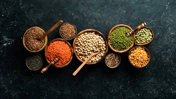 Legumes Conjunto Composto Por Diferentes Tipos Feijão Lentilhas Ervilhas Arroz — Fotografia de Stock