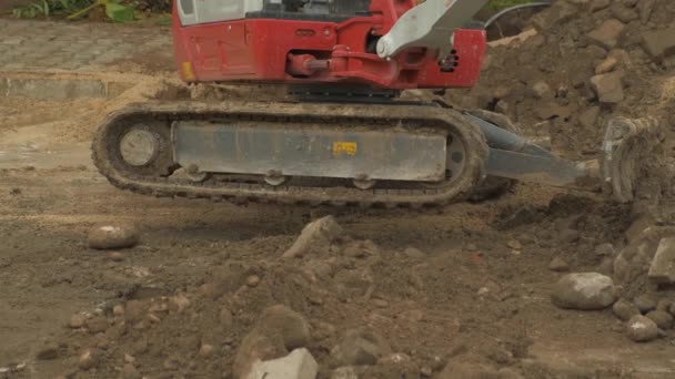 Carretera de limpieza de excavadoras — Vídeo de stock