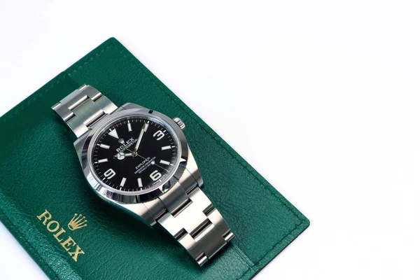 Rolex Klasik Kol Saati Modeli Istiridye Daimi Kaşifi Beyaz Arka — Stok fotoğraf