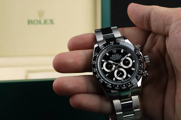 Модель Наручных Часов Rolex Daytona Суперхронометр Черным Керамическим Безелем Корпусе — стоковое фото