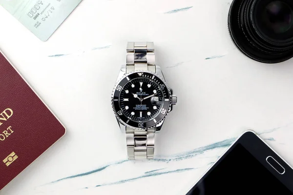 Модель Rolex Wristwatch Модель Субмарини Дати Устриці Назавжди Чорним Керамічним — стокове фото