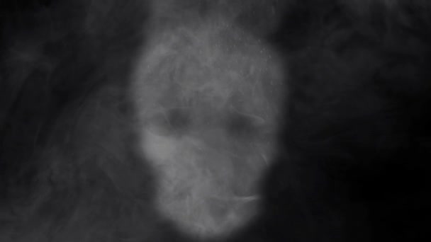 Smokey Skull Apparition Background Loop Apresenta Uma Atmosfera Cheia Fumaça — Vídeo de Stock