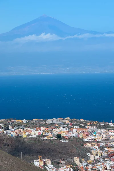 Ostrov Gomera Ostrovem Tenerife Sopkou Teide Pozadí Kanárské Ostrovy Španělsko — Stock fotografie
