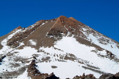 Teide Ulusal Parkı 'ndaki Teide volkanının zirvesine yakın çekim. Tenerife. Kanarya Adaları. İspanya