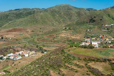 Güneşli bir günde Tenerife adasında kırsal alan. Kanarya Adaları. İspanya