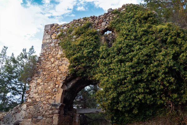 Starożytne Miasto Syedra Turcja Zabytkowe Ruiny Zabytkowego Muru Starego Budynku — Zdjęcie stockowe