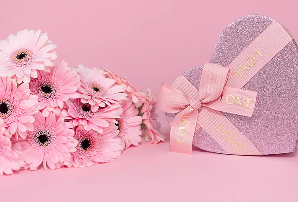 Bouquet Gerbera Heart Shaped Gift Box — Stock Photo, Image
