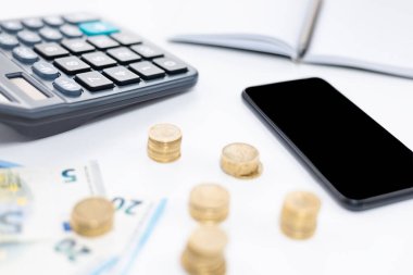 Bütçe hesaplaması, harcamaların yönetimi, vergiler