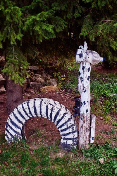 Een Zebra Figuur Gemaakt Van Een Oud Wiel Hout Idee — Stockfoto