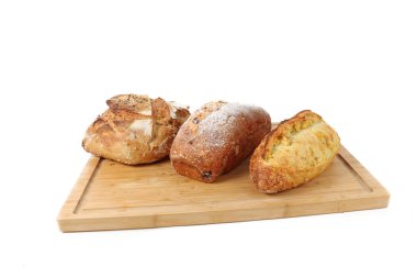 farklı türleri üzerinde beyaz izole ekmek