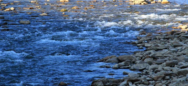 Water Breakers Surface River Rocky Banks — Stock Photo, Image