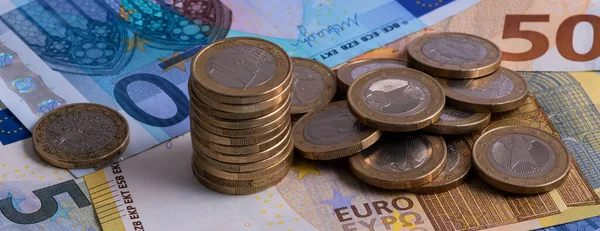 Les Pièces Euro Situent Sur Fond Dénominations Européennes Différentes Dénominations — Photo
