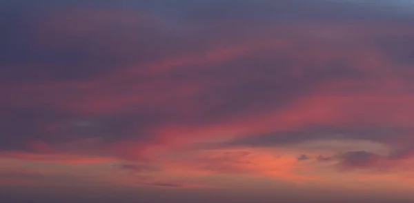Tło Zdjęcia Wyrazistego Nieba Kolorowymi Chmurami — Zdjęcie stockowe