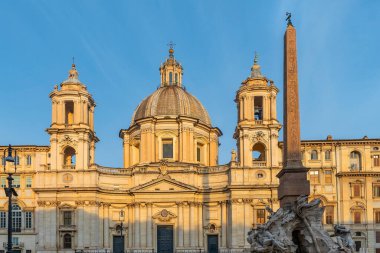 Roma Piazza Navona 'daki Aziz Agnes Kilisesi