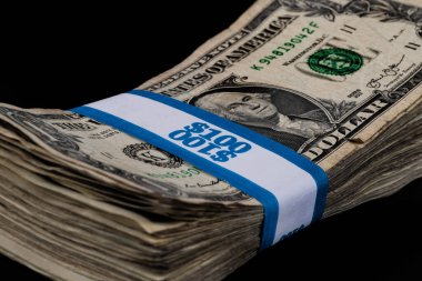 Yırtık pırtık 1 Amerikan doları.