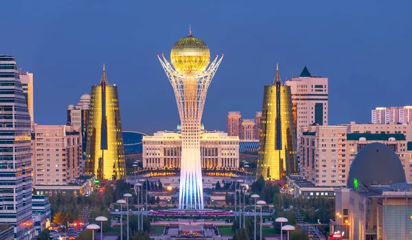 カザフスタンの首都の中央部 アスタナ市 — ストック写真