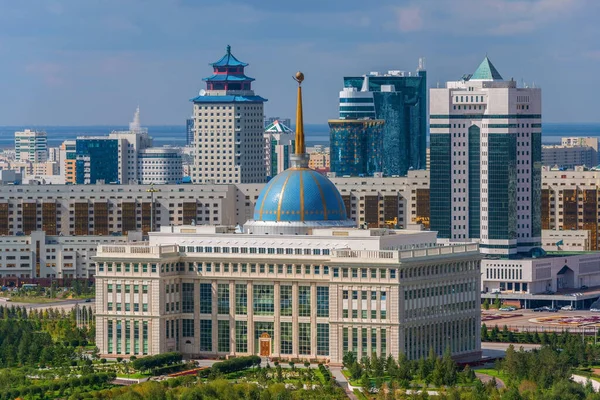 アスタナ市カザフスタン共和国大統領アク オルダの住居 — ストック写真