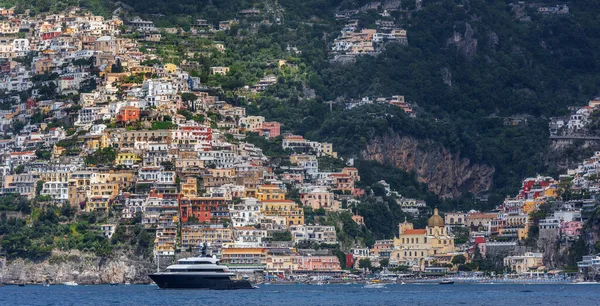 Amalfi Kıyısındaki Eşsiz Bir Turizm Merkezi Positano Nun Küçük Bir — Stok fotoğraf