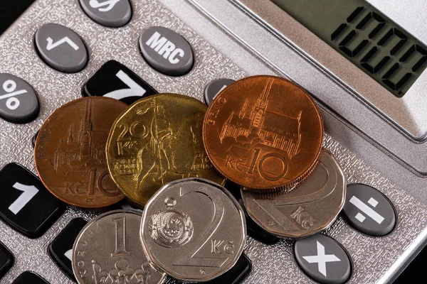 Coins Czech Crowns Various Denominations Calculator Black Background — Stock Photo, Image