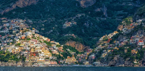Amalfi Kıyısındaki Eşsiz Bir Turizm Merkezi Positano Nun Küçük Bir — Stok fotoğraf