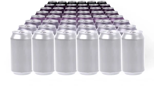 Latas Aluminio Brillante Formando Gradiente Púrpura Sobre Fondo Blanco Concepto —  Fotos de Stock