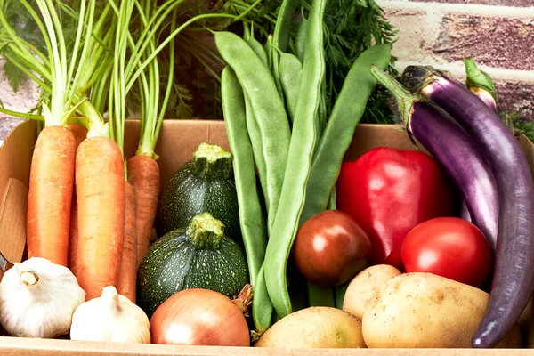 Cardboard Box Full Fresh Vegetables Vegetarian Vegan Food Healthy Food — Fotografia de Stock