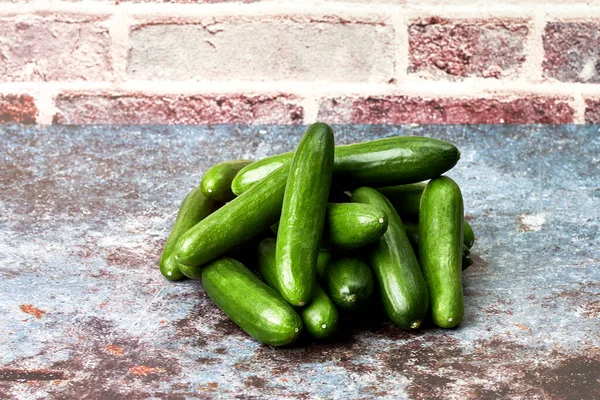 Pile Healthy Ecological Baby Cucumbers Healthy Snack Food Vegan Vegetarian — ストック写真