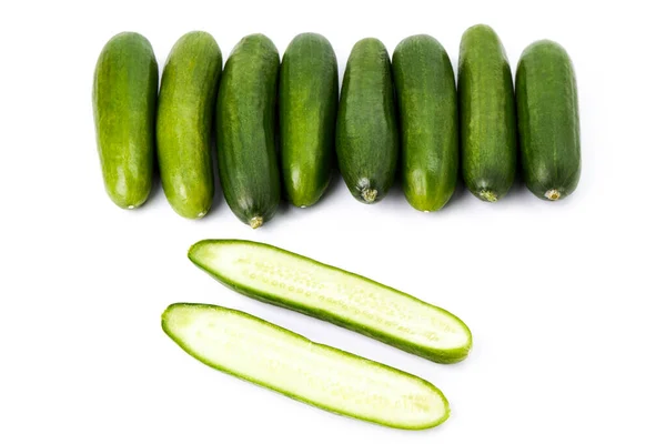 Deliciosos Pepinos Uno Cortado Por Mitad Verduras Sabrosas Alimento Sano — Foto de Stock