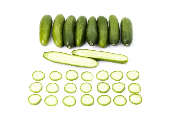 Heerlijke Komkommers Een Gesneden Een Gehalveerd Lekkere Groenten Gezond Biologisch — Stockfoto