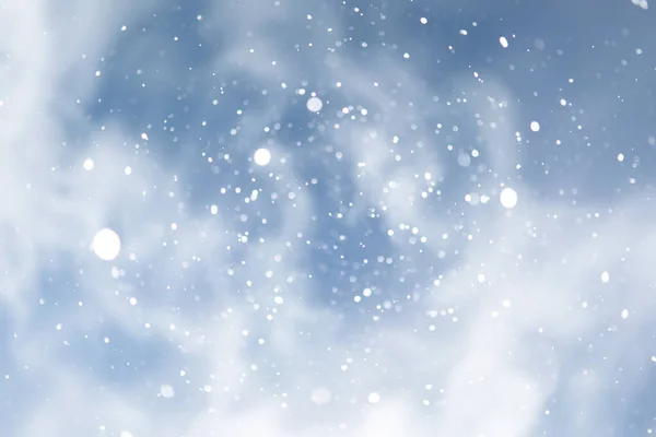 青い雪ボケ背景抽象的な雪フレーク背景ぼやけた抽象的な背景 — ストック写真