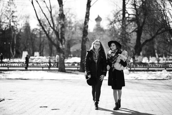 Black White Photo Young Girl Walk — Stock Photo, Image