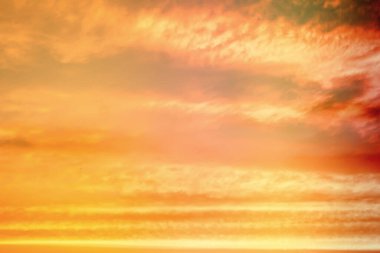 Bulutlu gökyüzü manzarası Pastel renkler