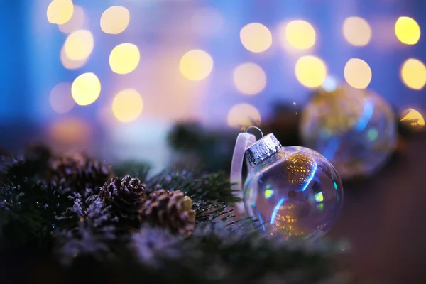 Κλείσιμο Γυάλινη Χριστουγεννιάτικη Μπάλα Αφηρημένο Φως Φόντο — Φωτογραφία Αρχείου