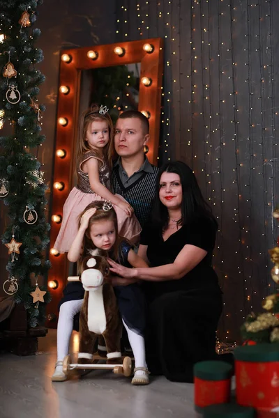 Reunião Familiar Positiva Casa Interior Comemorando Natal Juntos Família Natal — Fotografia de Stock