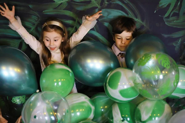 Bright Cute Children Celebrate Birthday Party Balloons Caps Smiles Teens — Stock Photo, Image