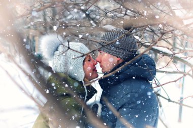 Kışın bir tarihte Çift 