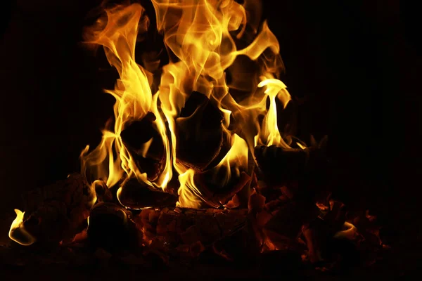 烤箱中火焰的背景 砖火中的火舌 火纹理 — 图库照片