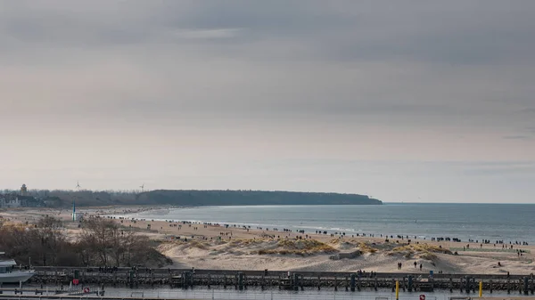 Strand Von Warnemünde Bei Rostock Einem Sonnigen Wintertag Von Einer — Stockfoto