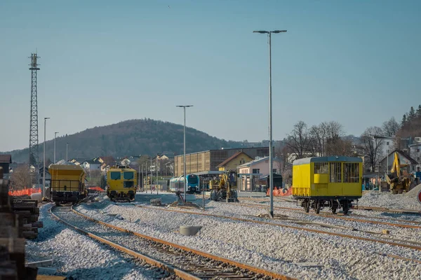 Vlakové Nádraží Grosuplje Rekonstrukci Nové Čerstvé Koleje Položené Vedle Nástupiště — Stock fotografie